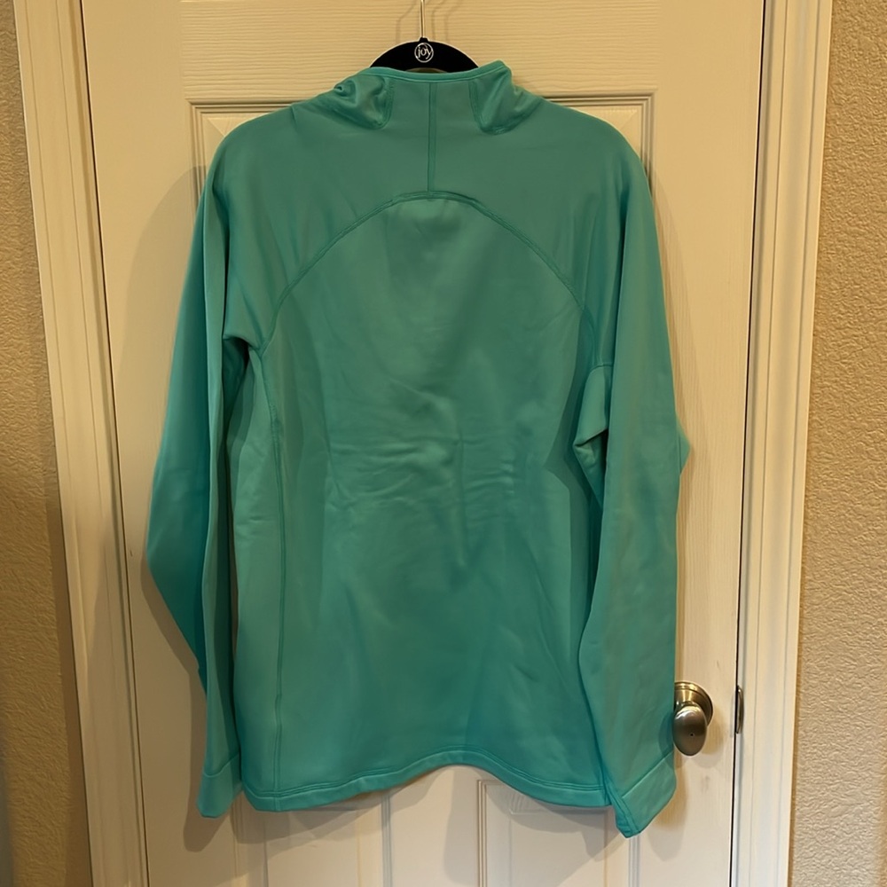 Patagonia women’s Turquoise 1/4 Zip-Up pullover - NWT - Picture 4 of 4